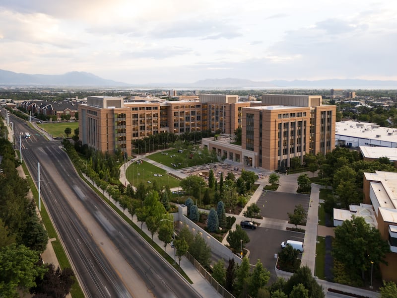 El Centro de Capacitación de Misioneros de Provo en Provo, Utah, es uno de 11 centros de capacitación de misioneros operados por La Iglesia de Jesucristo de los Santos de los Últimos Días alrededor del mundo.