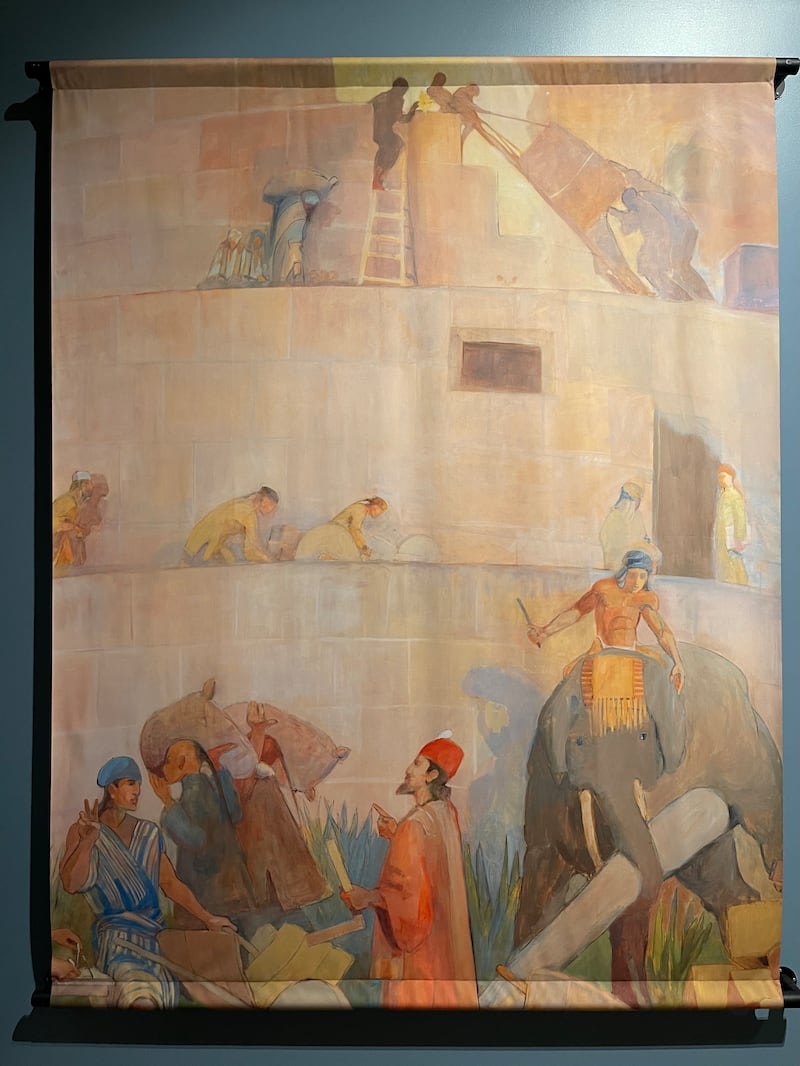 La construcción de la torre de Babel se representa en una réplica de un mural en el Templo de Manti, Utah, pintado por Minerva Teichert.