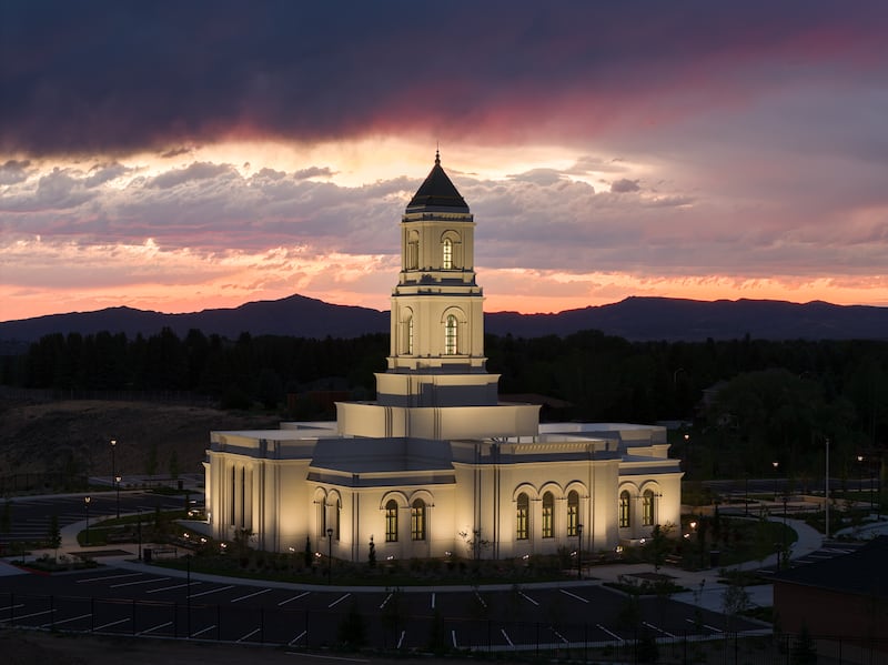 El Templo de Cody, Wyoming al atardecer.