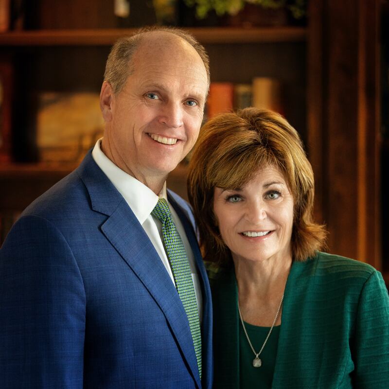 John P. Porter y Connie W. Porter, quienes servirán como presidente y directora de obreras del Templo de Ogden, Utah, a partir de septiembre de 2026.