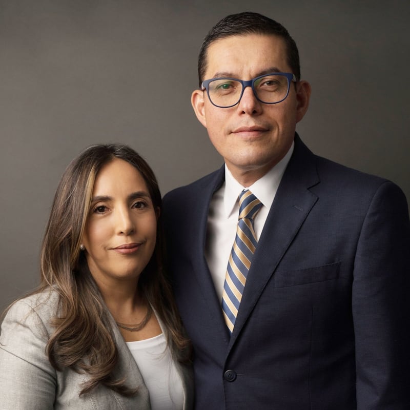 Ranulfo Cervantes Soler e Irais de Cervantes, quienes servirán como presidente y compañera de la Misión Argentina Resistencia a partir de julio de 2026.