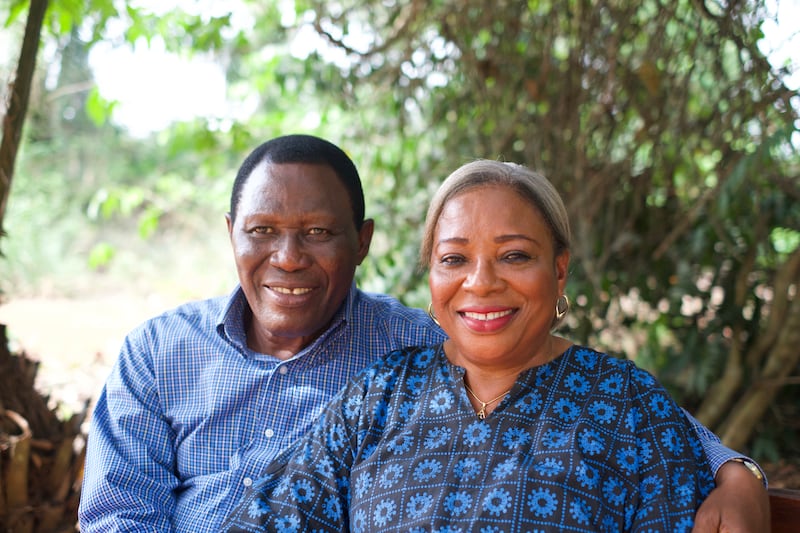 Richard y Emelia Ahadjie son entrevistados para un episodio de "Voces de Fe" de la serie documental de Church News de 2026 "Registro Viviente".