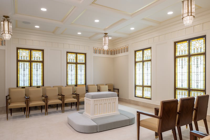 Una sala de sellamientos dentro del Templo de Wichita, Kansas.