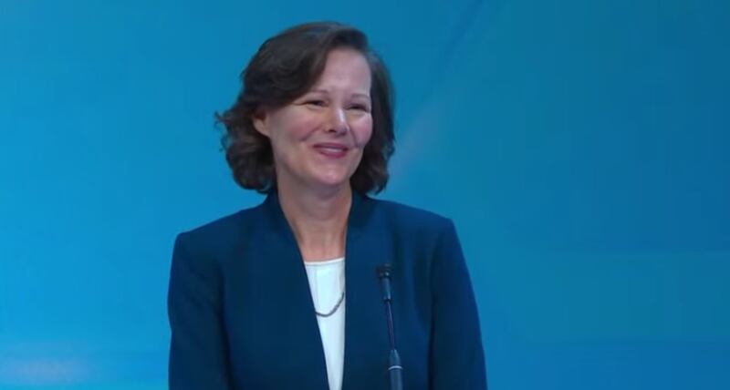 La hermana Susan H. Porter, primera consejera de la presidencia general de la Primaria, habla durante de la Conferencia de Mujeres de BYU, 29 de abril de 2021.