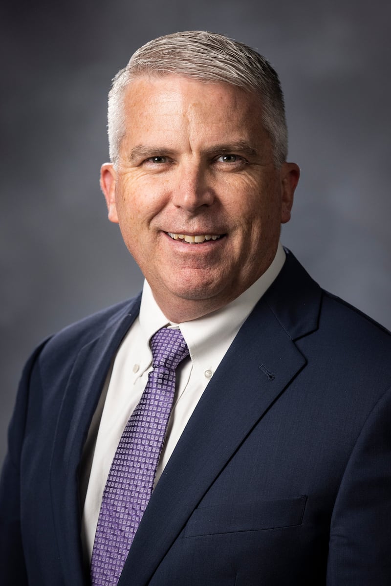 Scott C. Esplin es el decano de Educación Religiosa en la Universidad Brigham Young.