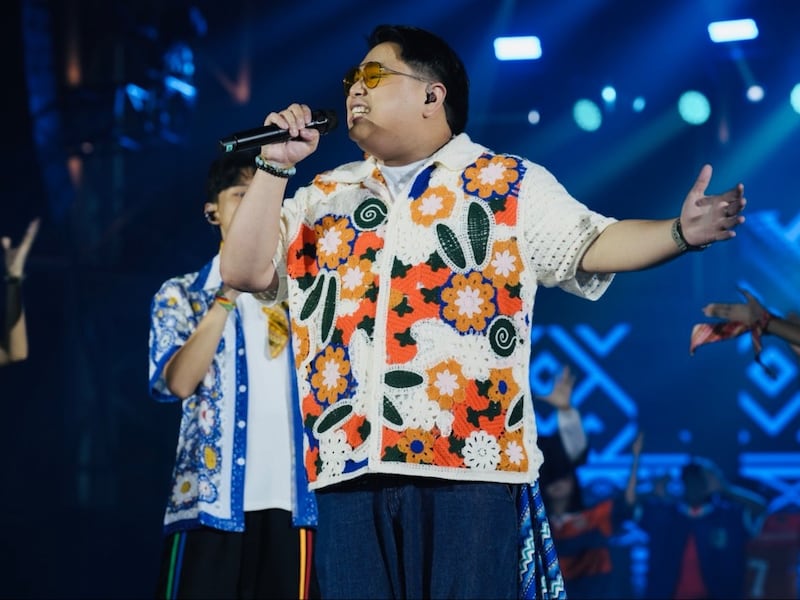 Brandon Sorilla actúa durante el evento "Walk With Me: The 2026 Youth Concert" en Cagayán de Oro, Filipinas, 19 de septiembre de 2026.