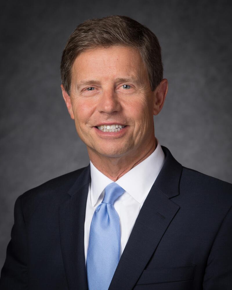 El élder S. Mark Palmer