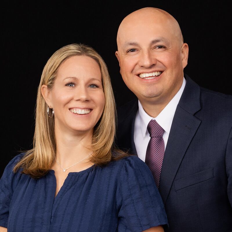 Lehi Rodriguez y Melissa Rodriguez, quienes servirán como presidente y compañera de la Misión Texas Houston Este a partir de julio de 2026.