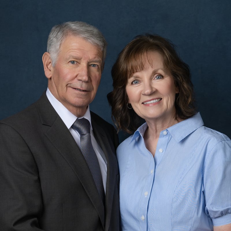 Dell E. Jemmett y Donna Jemmett, quienes servirán como presidente y directora de las obreras del Templo de Meridian, Idaho, a partir de septiembre de 2026.