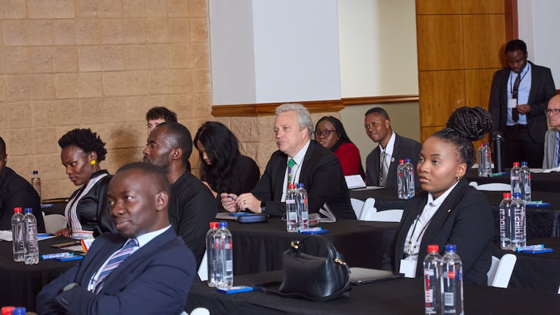 Los asistentes escuchan durante una conferencia de libertad religiosa en Johannesburgo, Sudáfrica, 8 de agosto de 2026.