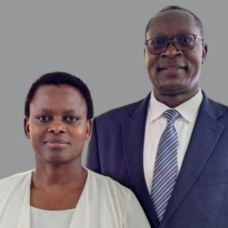 Gordon Ondiek y Rose Ondiek, quienes servirán como presidente y compañera de la nueva Misión Nigeria Port Harcourt Sur a partir de julio de 2026.