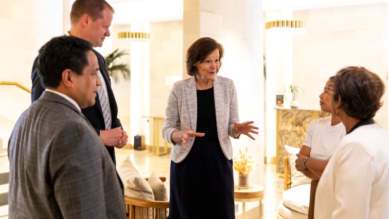 La Presidenta General de la Primaria, Susan H. Porter, se reúne con líderes religiosos y de opinión en Saint-Denis, Reunión, el martes 2 de septiembre de 2025.