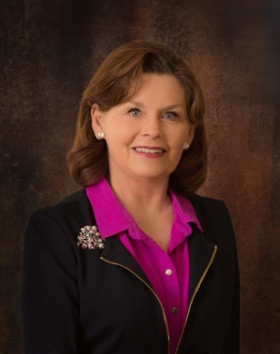 La hermana Jacalyn Leavitt ha sido llamada como compañera del presidente del Coro del Tabernáculo en la Manzana del Templo, el cual es un cambio en la estructura organizativa del coro.