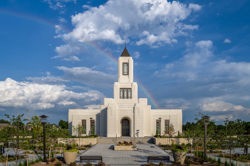 El Templo de Wichita Kansas en un día nublado.