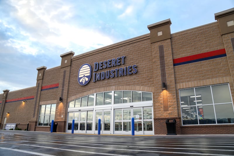 La instalación de Deseret Industries y de Servicios de Bienestar y Autosuficiencia en Saratoga Springs, Utah.