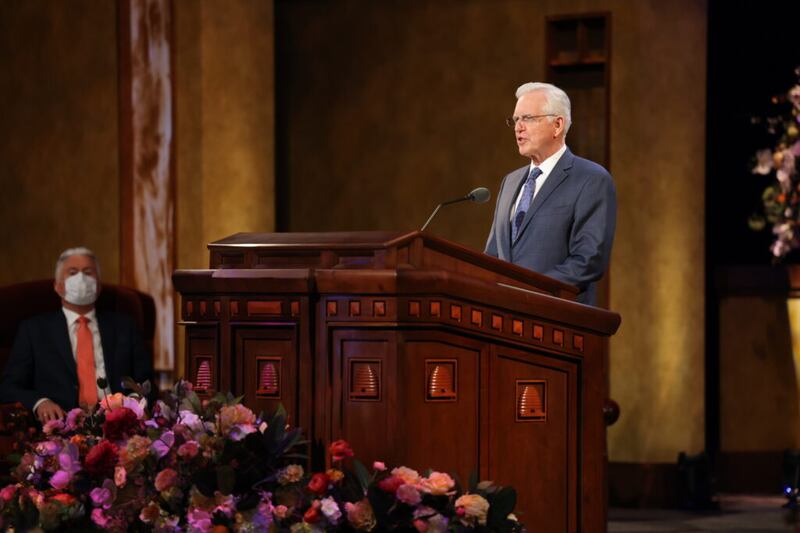 Elder D. Todd Christofferson habla en la sesión del domingo, 4 de abril de 2021, por la tarde, de la 191ª Conferencia General Anual de La Iglesia de Jesucristo de los Santos de los Últimos Días.