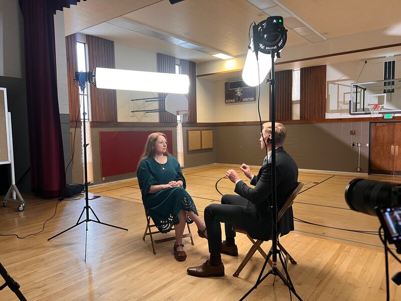Mary Richards entrevista a Parker Van Dyke en el gimnasio de su capilla de la infancia en Salt Lake City el viernes, 23 de enero de 2026.
