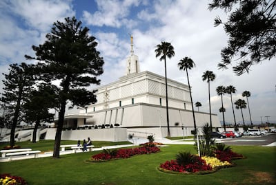 El Templo de la Ciudad de México tiene un terreno extenso en la capital mexicana, que incluye al Centro de Visitantes del Templo de la Ciudad de México. El templo comenzó operaciones limitadas el 24 de agosto de 2020, luego de meses de estar cerrado.