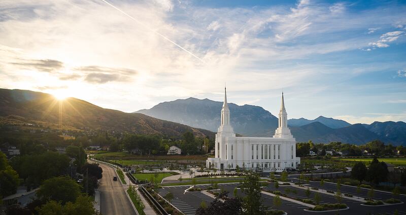 El exterior del Templo de Lindon, Utah.