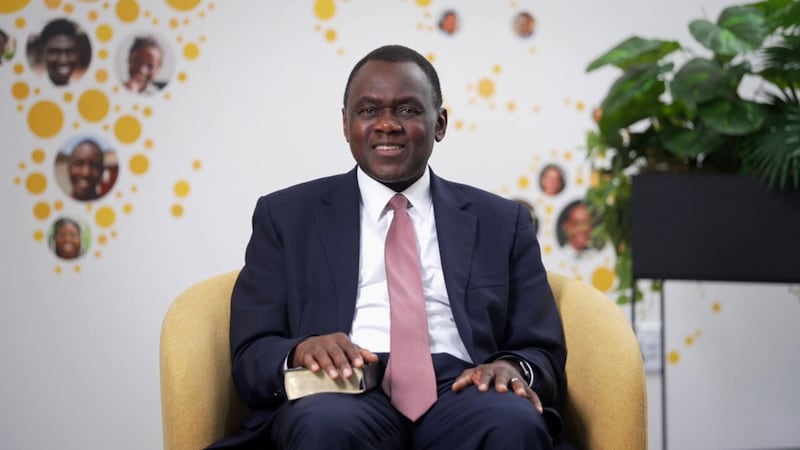 El élder Edward Dube, de la Presidencia de los Setenta, habla en un devocional de BYU–Pathway Worldwide el viernes 5 de junio de 2026.