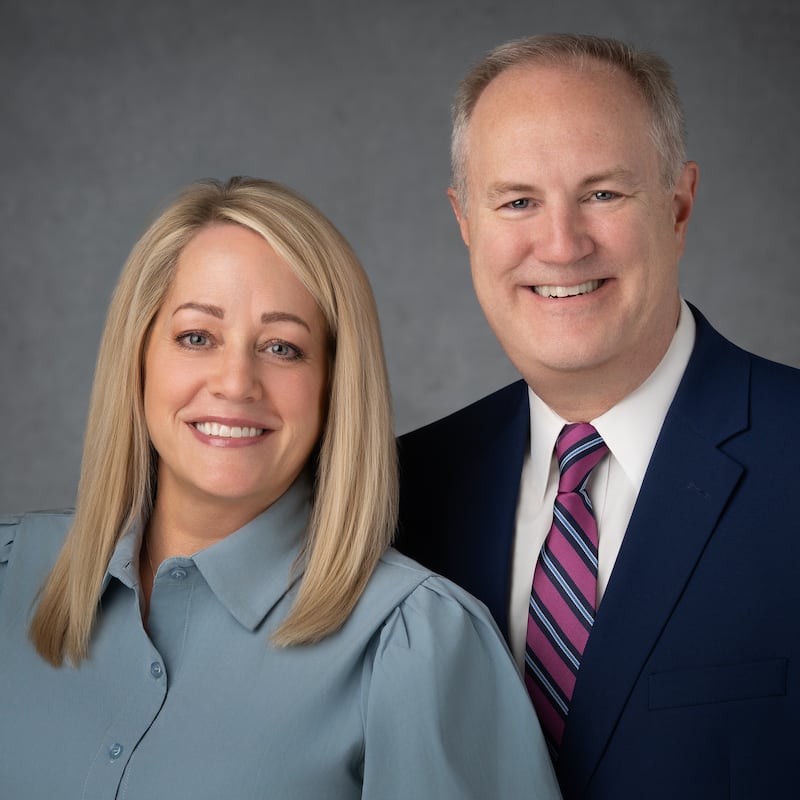Jeffrey A. Barnes y Jennifer L. Barnes, quienes servirán como presidente y compañera de la Misión Polonia Varsovia a partir de julio de 2026.