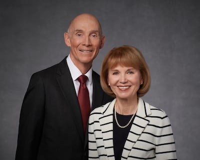 James Scott Lundberg y Laurie Hymas Lundberg.