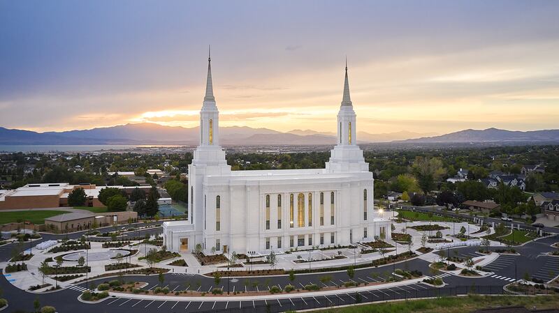El exterior del Templo de Lindon, Utah.