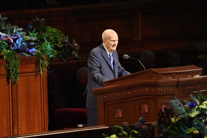 El presidente Russell M. Nelson habla en la sesión del domingo, 3 de abril de 2022, por la mañana, de la 192º Conferencia General Anual de La Iglesia de Jesucristo de los Santos de los Últimos Días.
