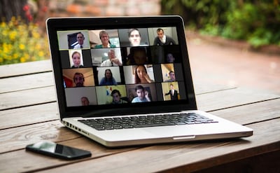 BYU-Pathway Worldwide ofrece cursos enteramente en línea para estudiantes en todo el mundo.
