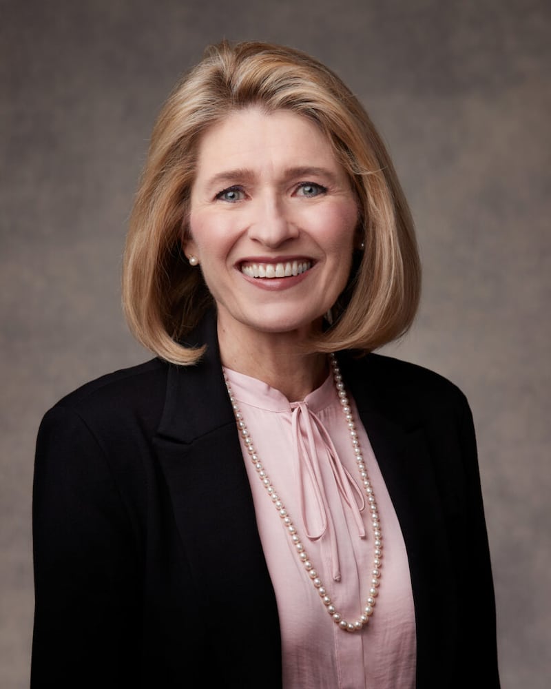 La presidenta Camille N. Johnson comenzará su servicio como presidenta general de la Sociedad de Socorro el 1° de agosto de 2022.