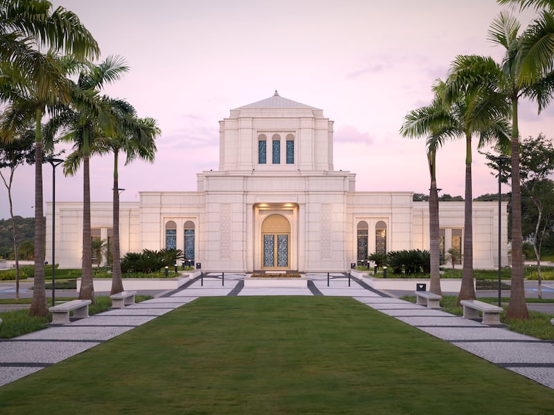 El Templo de Belo Horizonte, Brasil, al anochecer.