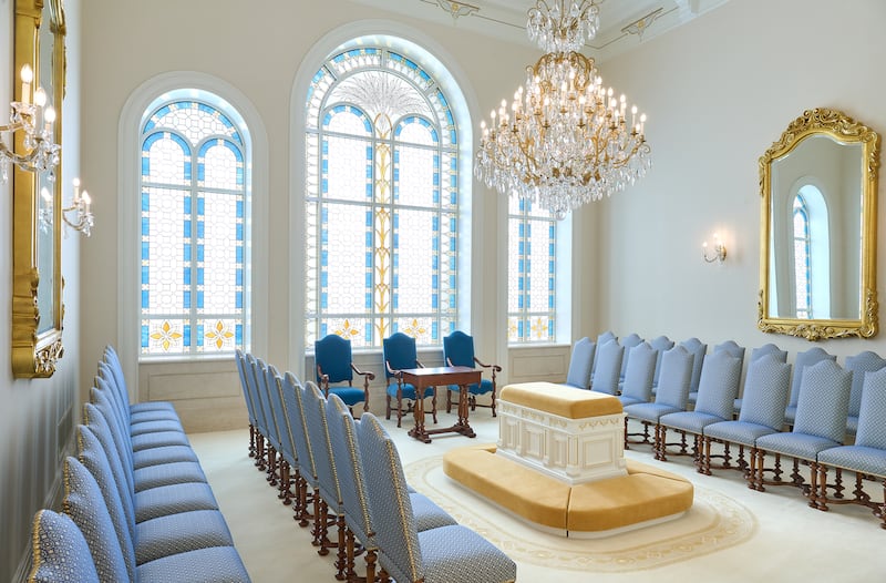 Una sala de sellamientos dentro del Templo de Yorba Linda, California.