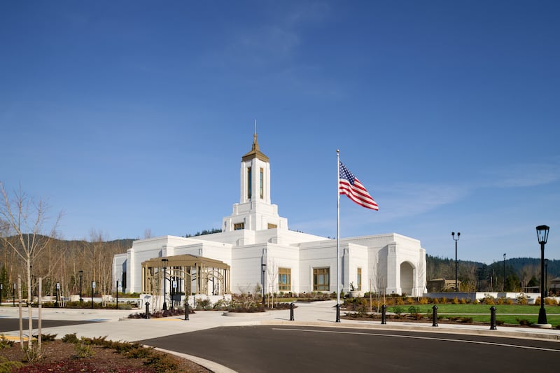 El exterior del Templo de Willamette Valley, Oregón.