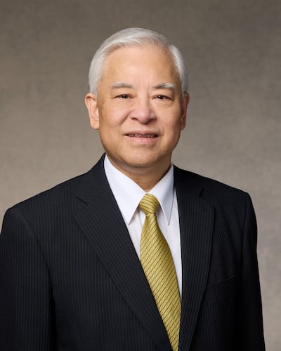 El élder Chi Hong (Sam) Wong, Setenta Autoridad General de La Iglesia de Jesucristo de los Santos de los Últimos Días.