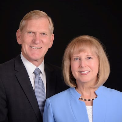 Roger G. y Christine C. Christensen
