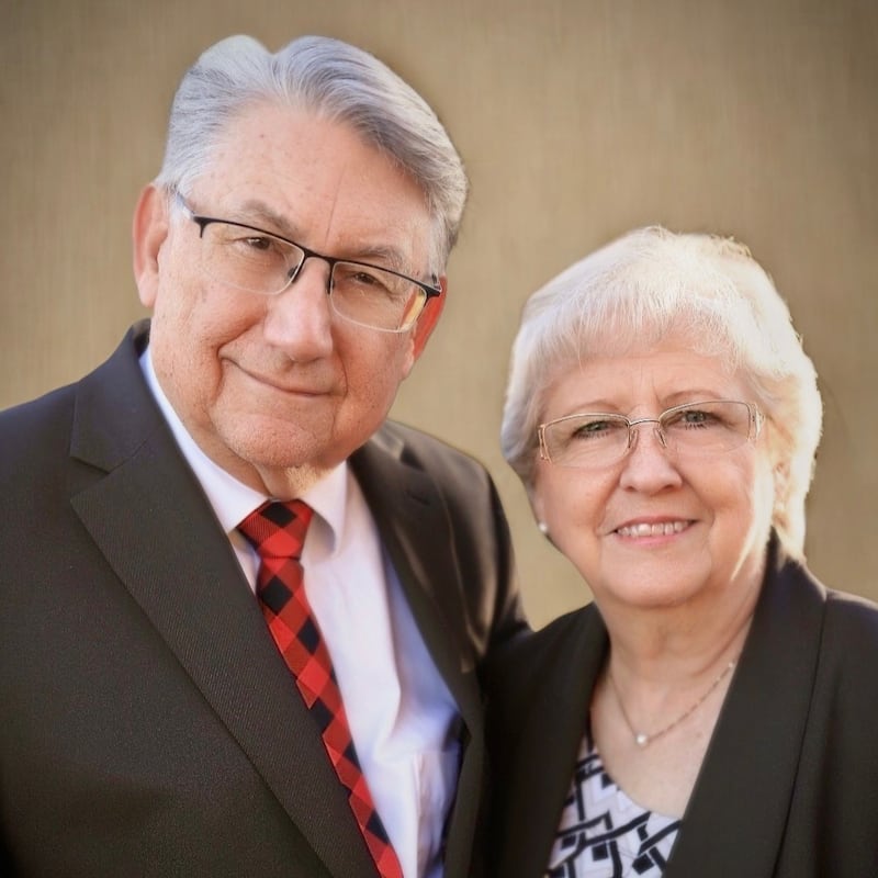 David O. Stout y Carolyn Stout