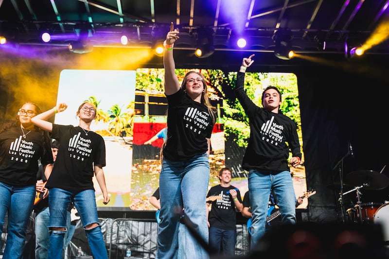 Los performers cantan en el escenario del Festival de Música Juvenil de Las Vegas en UNLV el sábado 17 de octubre de 2026.
