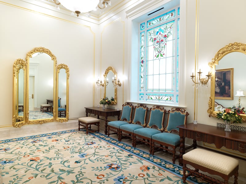 La sala de la novia del Templo Miraflores de la Ciudad de Guatemala, Guatemala.