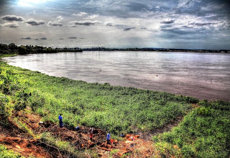 El río Congo en Kinshasa, República Democrática del Congo.