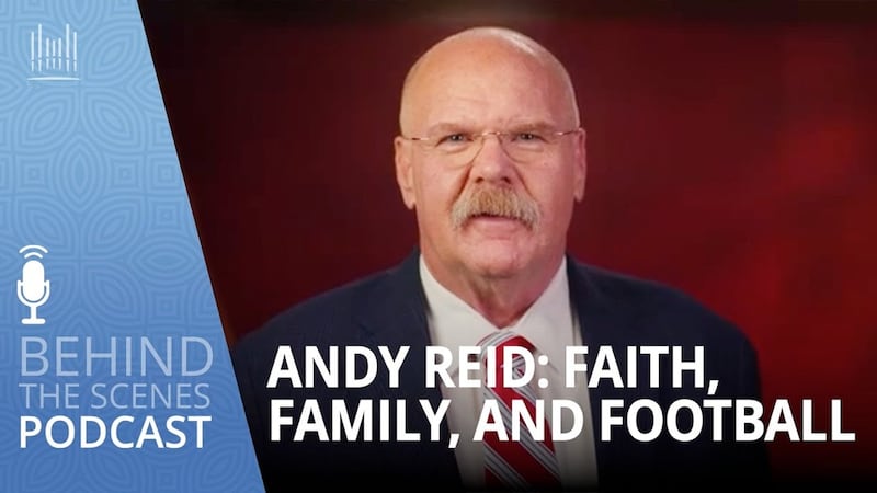 Andy Reid, Santo de los Últimos Días y entrenador principal de la NFL, participó en una entrevista con Derrick Porter, presentador de La música y la palabra, publicada el 23 de junio de 2026.