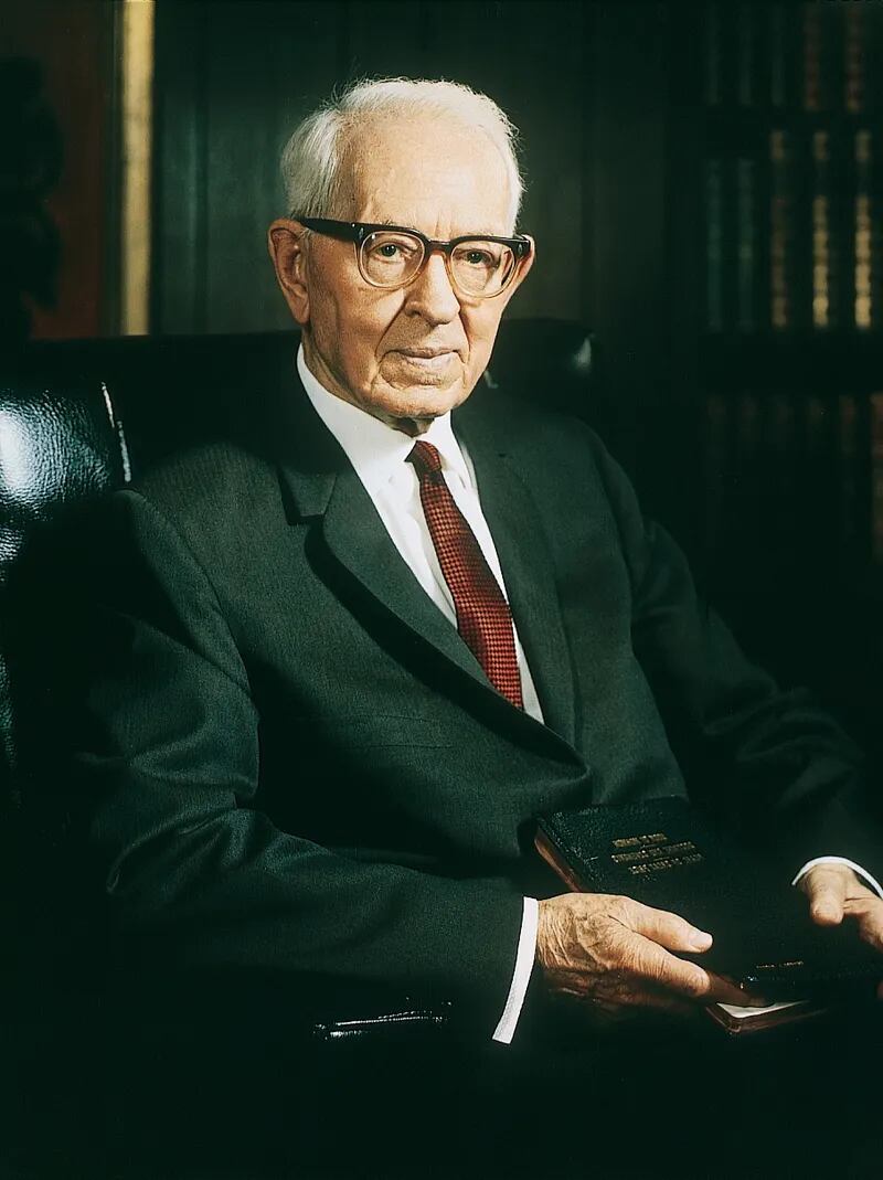 Un retrato del presidente Joseph Fielding Smith, quien sirvió como presidente de La Iglesia de Jesucristo de los Santos de los Últimos Días desde enero de 1970 hasta julio de 1972.