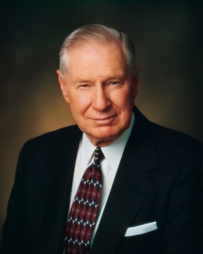 Presidente James E. Faust.