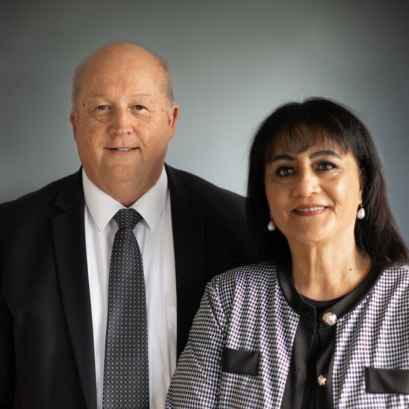 Tony Osborne y Erina Osborne, quienes servirán como presidente y directora del Templo de Hamilton, Nueva Zelanda, a partir de septiembre de 2026.