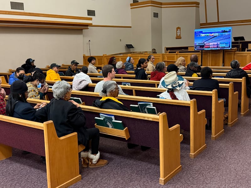 Más de 40 entusiastas de la genealogía se reunieron el 7 de marzo de 2026 para participar en clases y escuchar charlas de expertos de la Biblioteca Newberry de Chicago y de la Sociedad Genealógica e Histórica Afroamericana de Chicago. El evento fue organizado por la Estaca Chicago Illinois y se llevó a cabo en un centro de reuniones de la Iglesia.