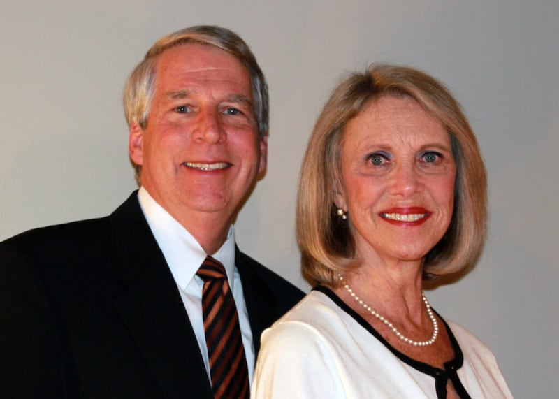 Neil Edward Pitts y Beverly Ann Warrick Pitts